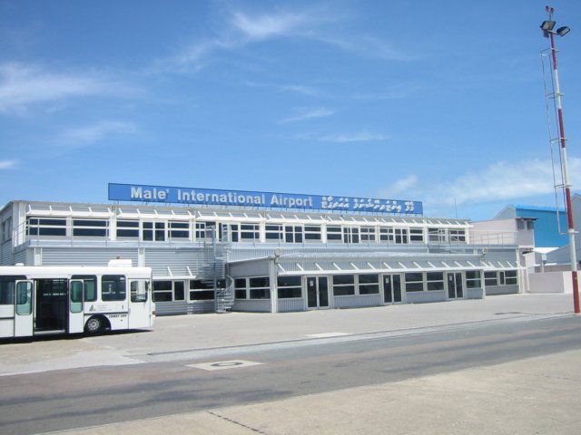 maleflughafen.jpg